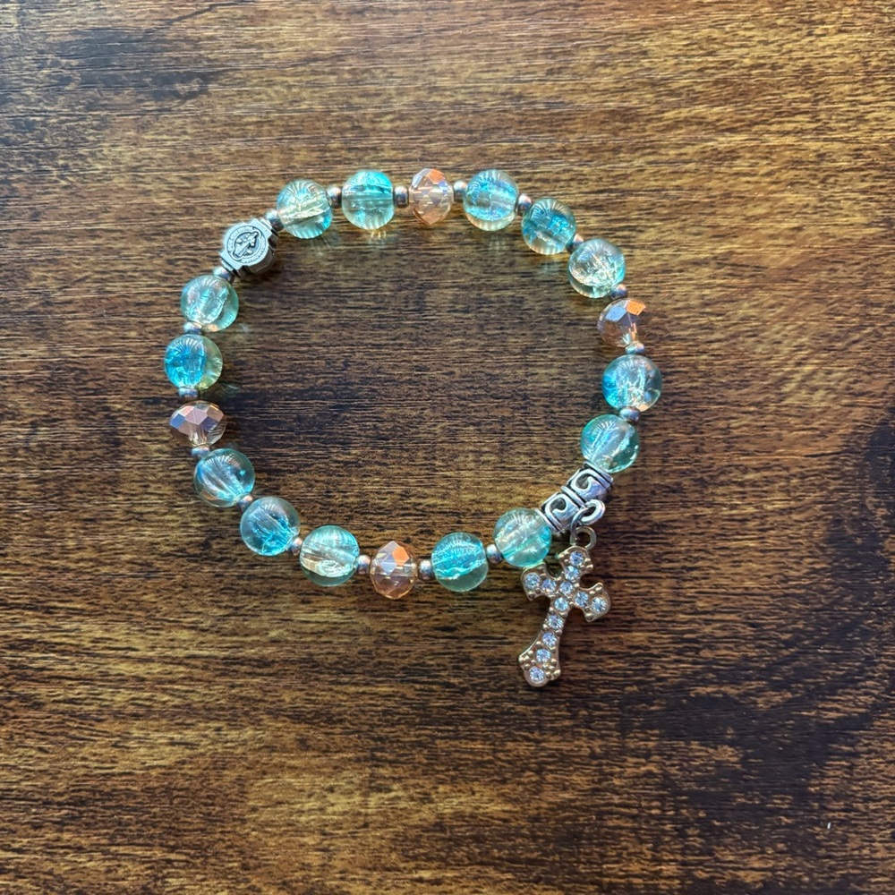 NWT Handmade Glass Gold and Blue/Green Beaded Bracelet with Cross Charm